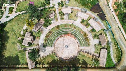 Exhibition House - Tay Nguyen3