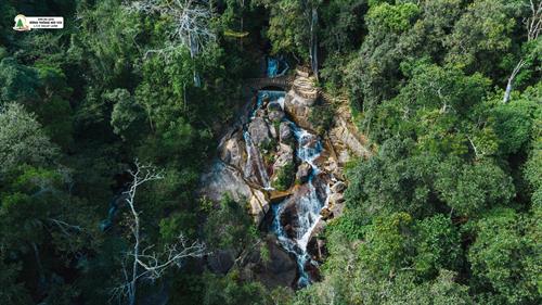 Seven-tier waterfall1